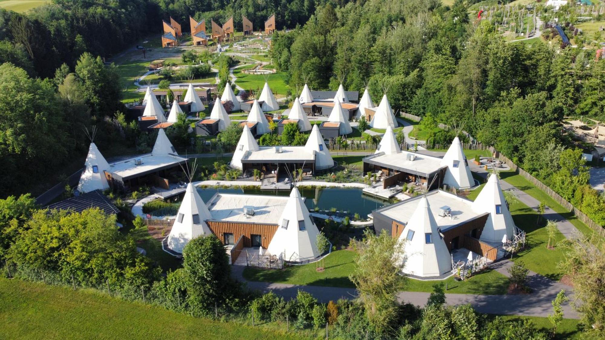 Ikuna Naturresort Natternbach Екстериор снимка